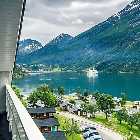 グランデ フィヨルド 4*