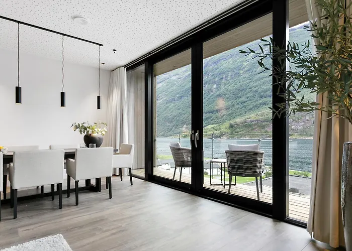 格兰德峡湾酒店 4*