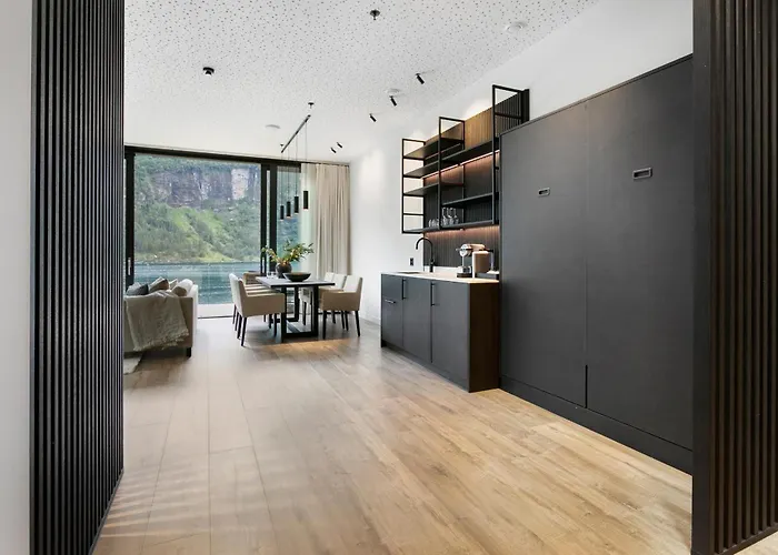 Hotel Grande Fjord 4*