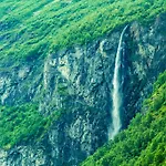 מלון Grande Fjord