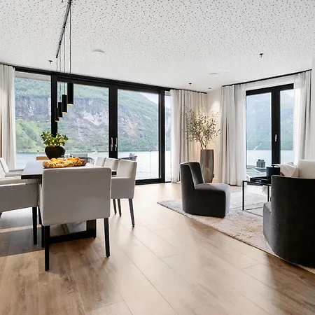 Hotel Grande Fjord 4*