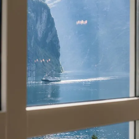 Hotel Grande Fjord